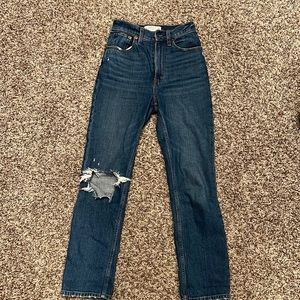 Abercrombie ankle straight ultra high rise sz 23